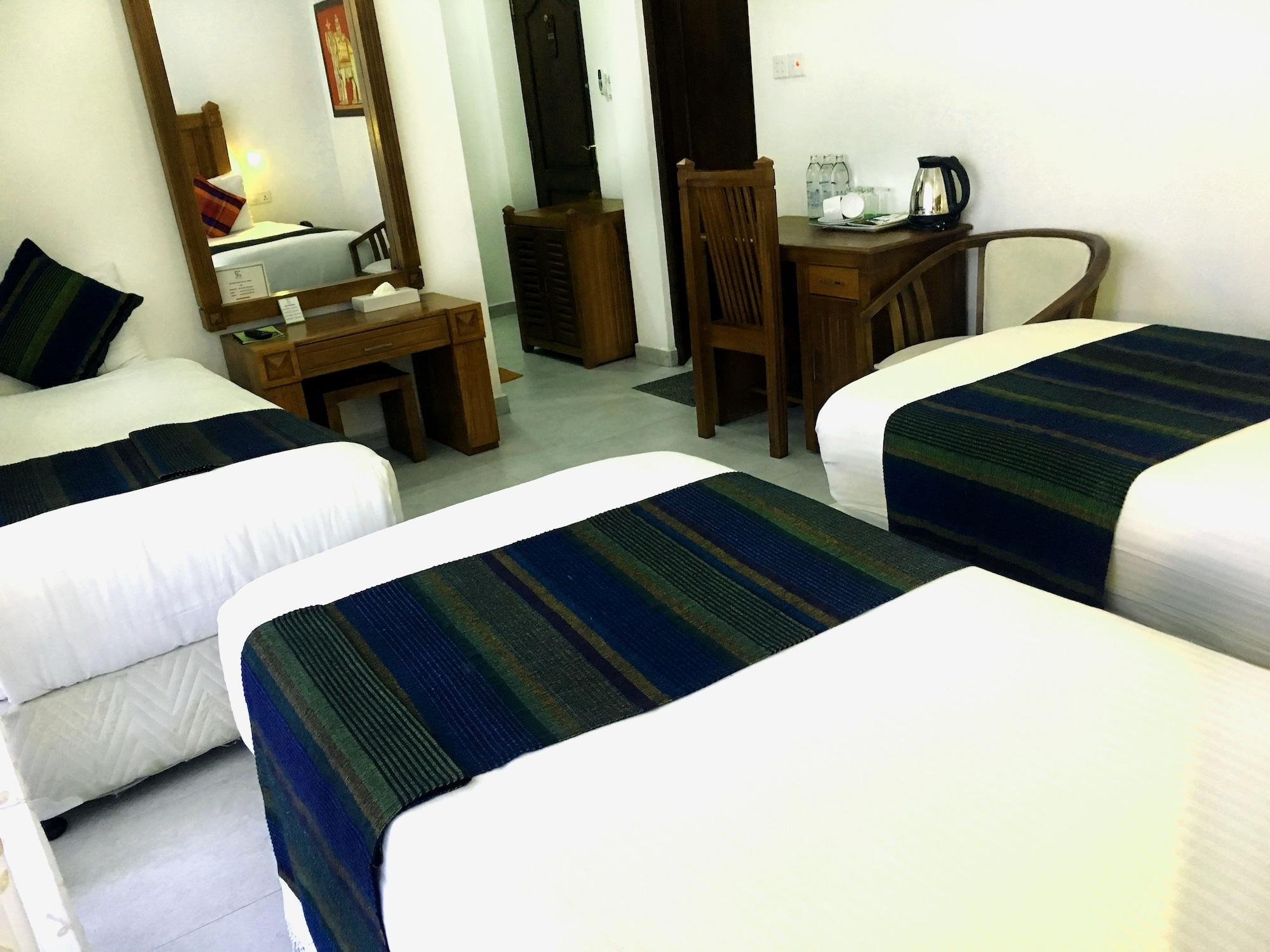 Hotel Yo קנדי מראה חיצוני תמונה