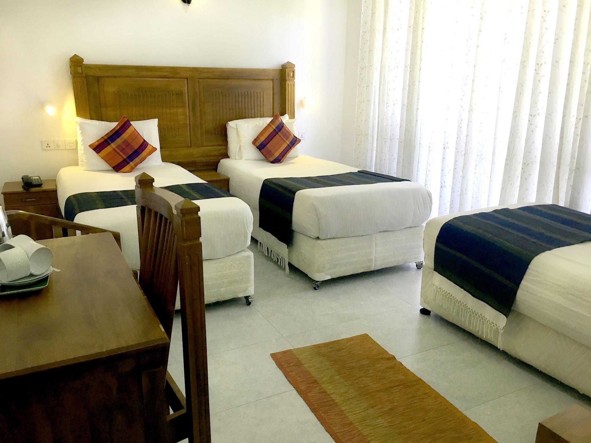 Hotel Yo קנדי מראה חיצוני תמונה