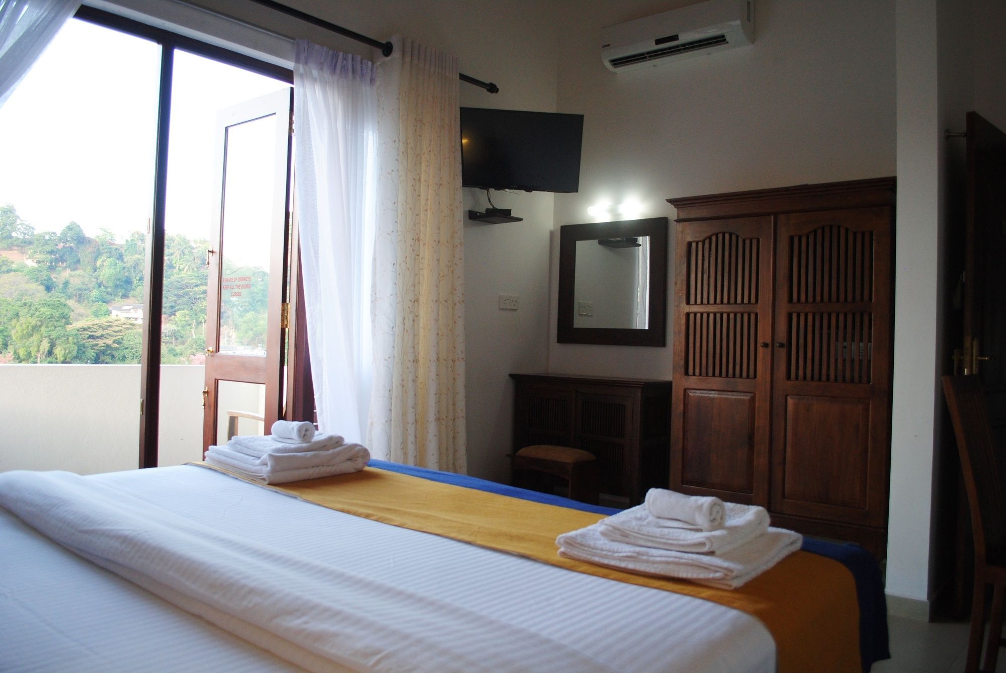 Hotel Yo קנדי מראה חיצוני תמונה